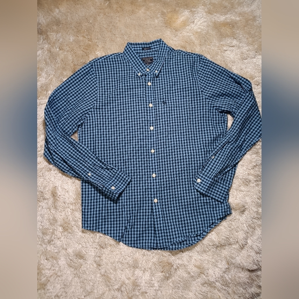Stylish Blue Gingham Button-Up Shirt